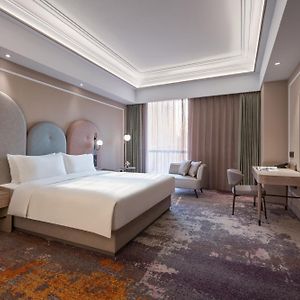 Superior Zimmer mit Kingsize-Bett